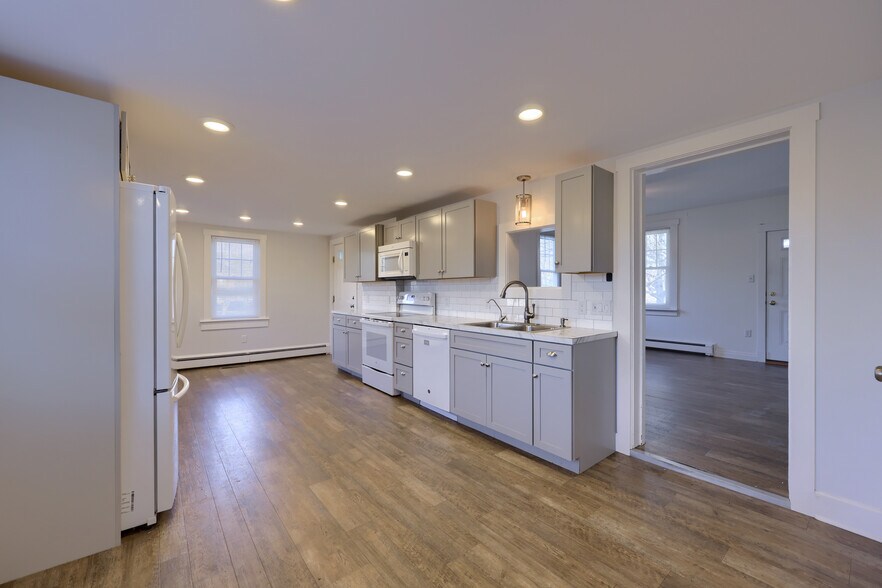 More Photos Of 121 Walnut Hill Rd, Millersville Religious Facility For Sale