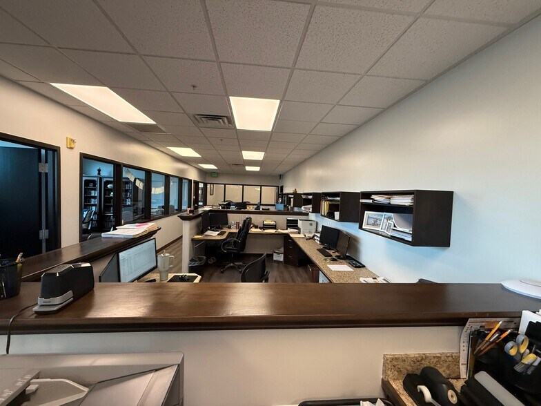 More Photos Of 233 S Pleasant Grove Blvd, Pleasant Grove Office For Sale