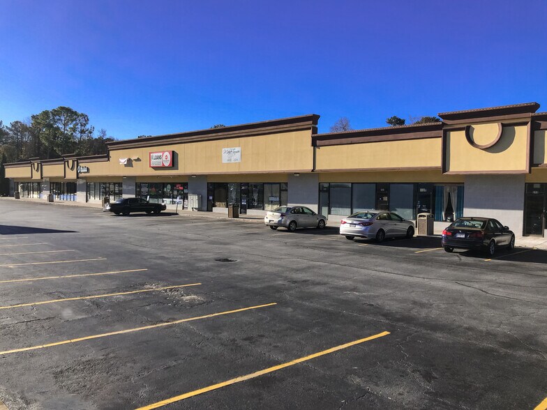 More Photos Of 4013 Jonesboro Rd, Forest Park Unknown For Lease
