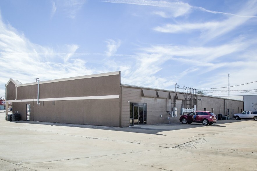 More Photos Of 3916 US-80, Phenix City Storefront Retail Office For Lease