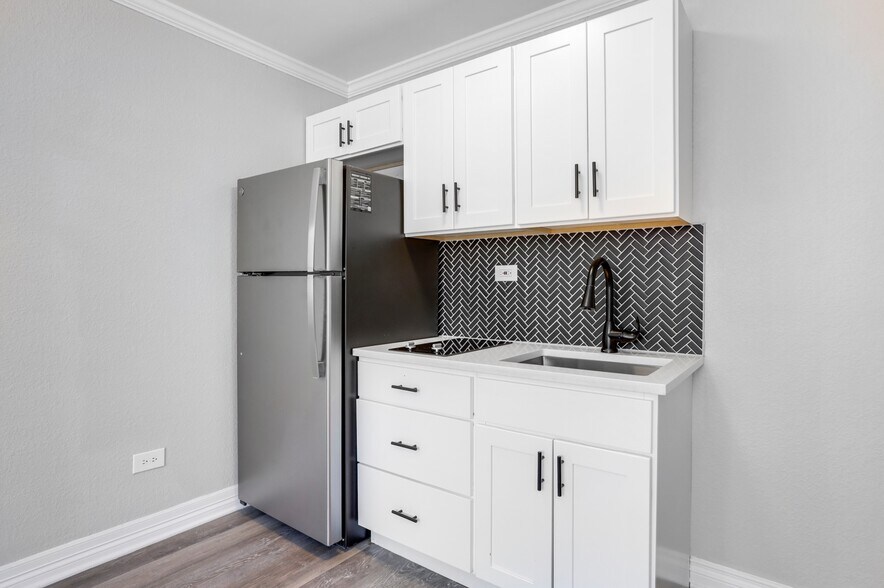 More Photos Of 1560 Sherman St, Denver Apartments For Sale