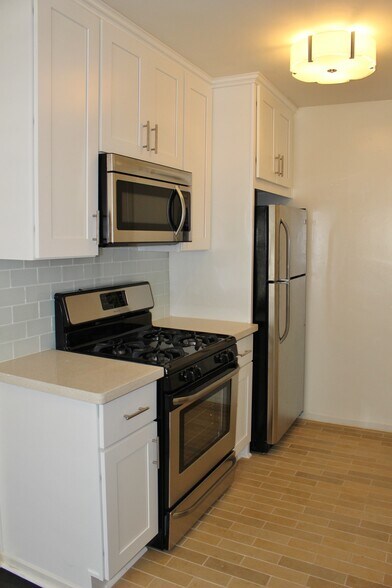 More Photos Of 1940 S Beverly Glen Blvd, Los Angeles Apartments For Sale