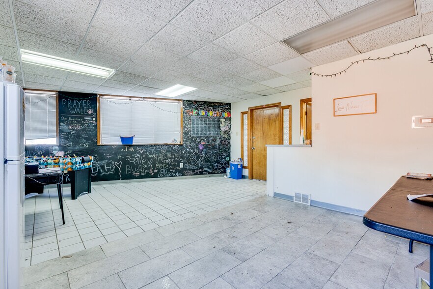More Photos Of 500 Brownsville Rd, Pittsburgh Office For Lease
