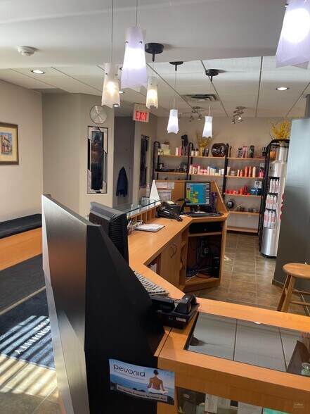 More Photos Of 63 Charles St E, Ingersoll General Retail For Sale