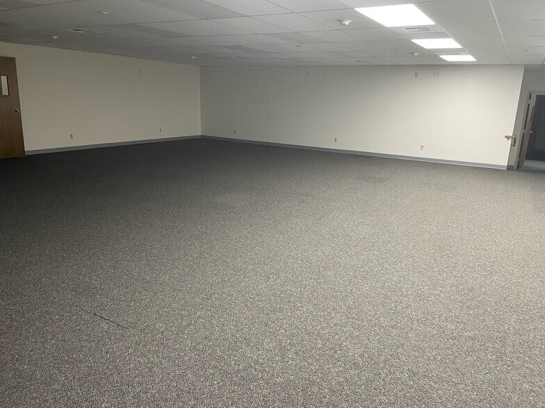 More Photos Of 3110 Port of Benton Blvd, Richland Office For Lease