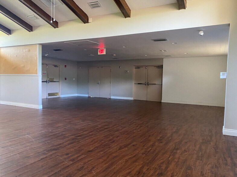 More Photos Of 7655 E Highway 25, Belleview Lodge Meeting Hall For Lease