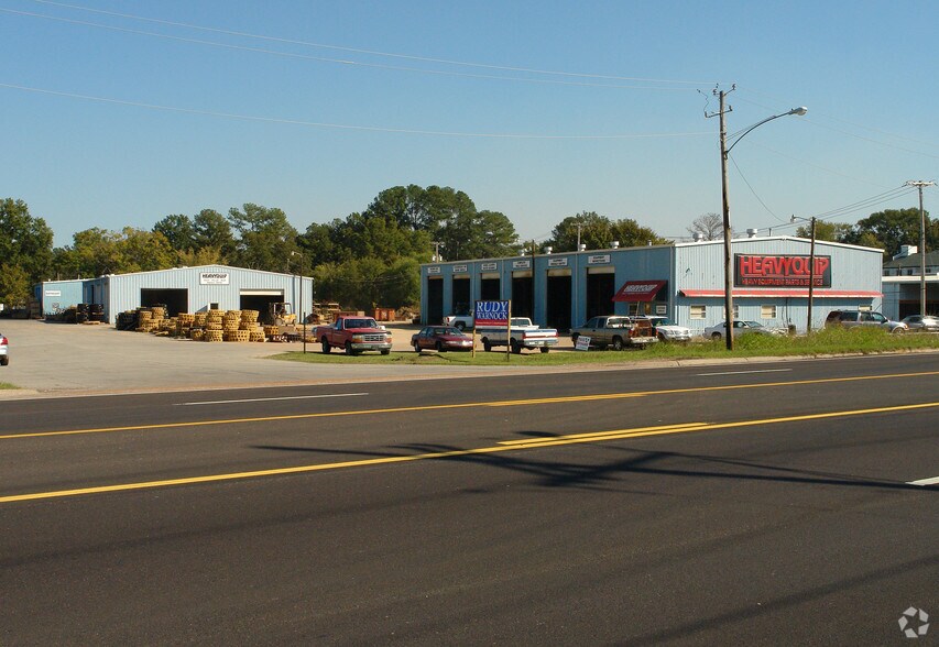 More Photos Of 246-248 N Pearson Rd, Jackson Warehouse For Lease