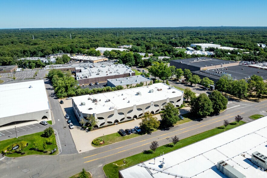 More Photos Of 80 Davids Dr, Hauppauge Warehouse For Sale