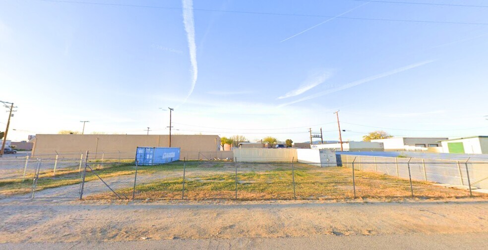 Primary Photo Of Pillsbury St Vic Trevor, Lancaster Land For Sale