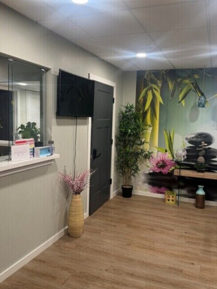 More Photos Of 1204 NW 69th Ter, Gainesville Medical For Sale