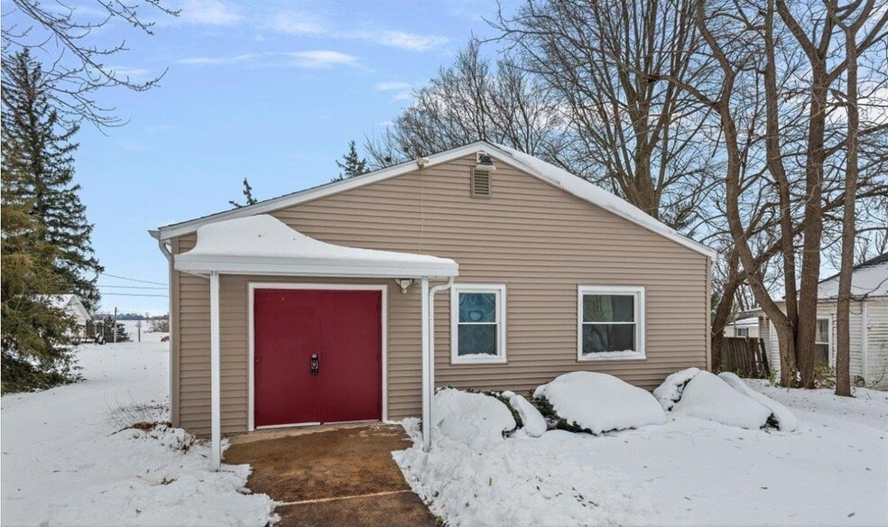 More Photos Of 110 W Main St, Pleasant Plains Religious Facility For Sale