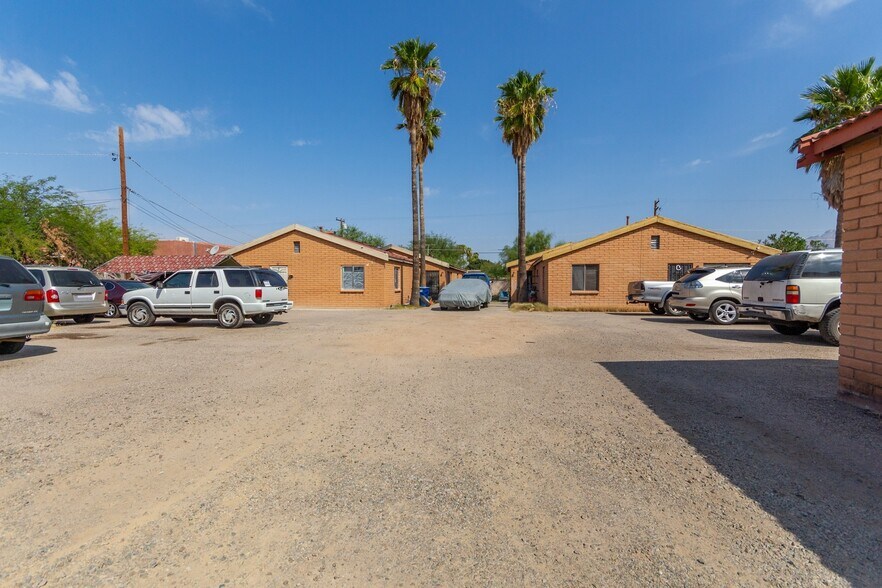 More Photos Of 238 W Navajo Rd, Tucson Apartments For Sale