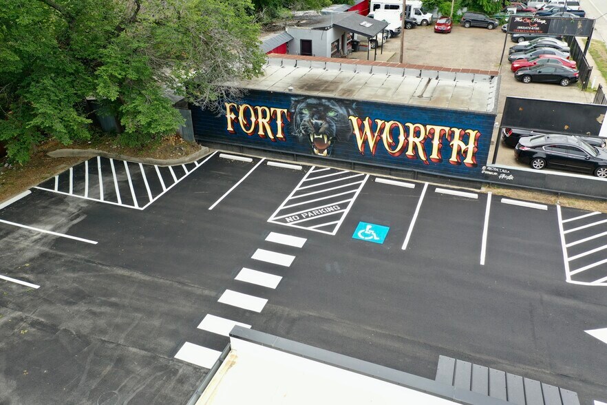 More Photos Of 1216 N Main St, Fort Worth Restaurant For Sale