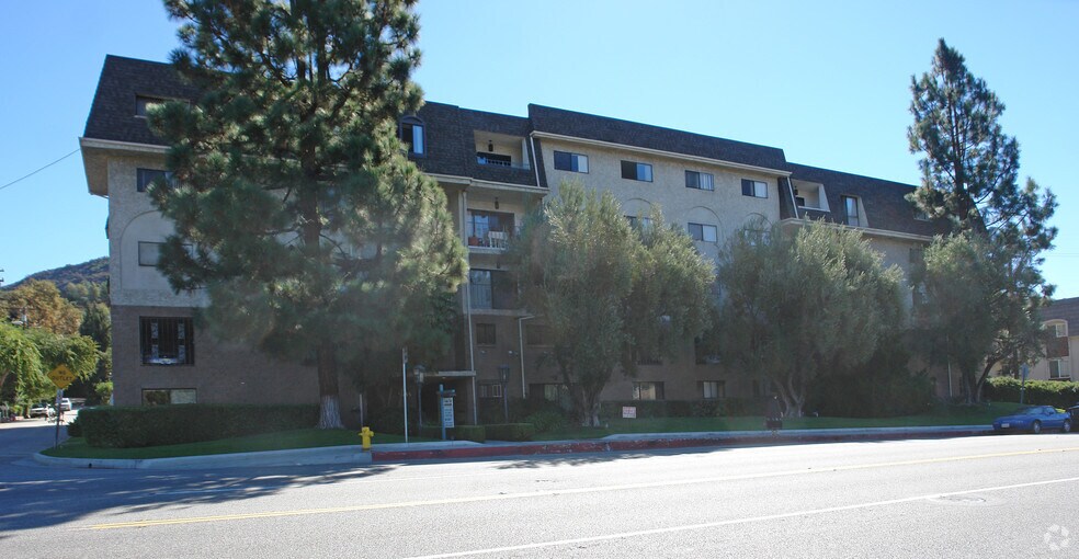 More Photos Of 1636 N Verdugo Rd, Glendale Apartments For Sale