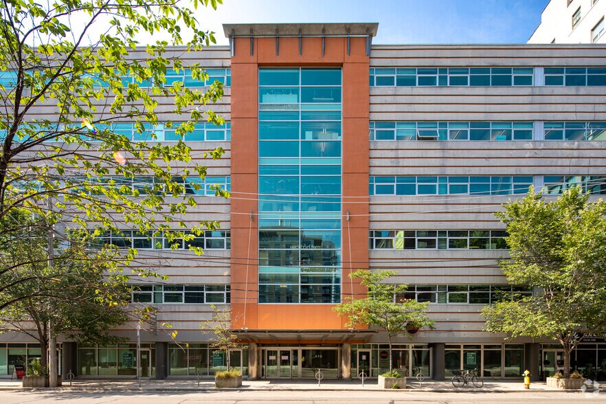 More Photos Of 410 Adelaide St W, Toronto Loft Creative Space For Lease