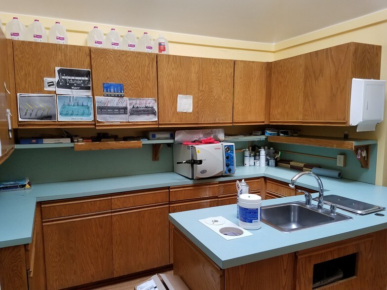 More Photos Of 3235 Main Ave, Durango Medical For Lease