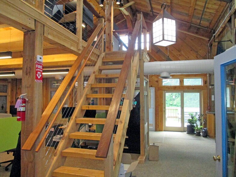 More Photos Of 655 Portsmouth Ave, Greenland Office For Lease