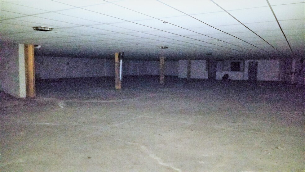 More Photos Of 85 N Main St, Mount Clemens Office Residential For Lease