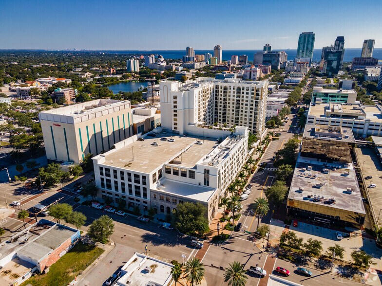 More Photos Of 855 Central Ave, Saint Petersburg Apartments For Lease