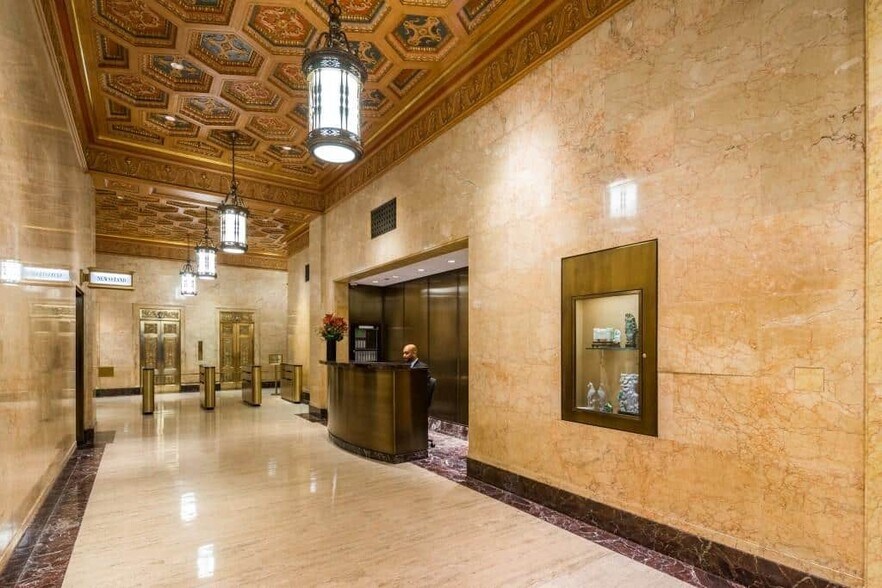 More Photos Of 515 Madison Ave, New York Office For Lease
