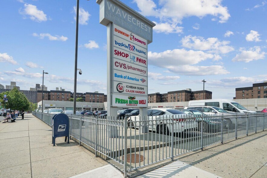More Photos Of 229-265 Beach 20Th St, Far Rockaway Storefront For Lease