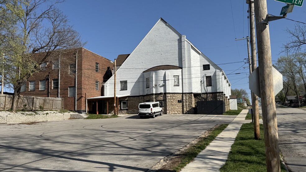 More Photos Of 5445 E 29th St, Kansas City Religious Facility For Sale