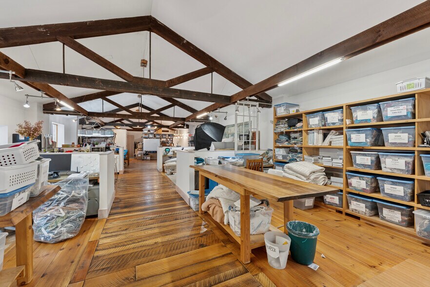 More Photos Of 1412 S Broad St, Philadelphia Storefront For Sale