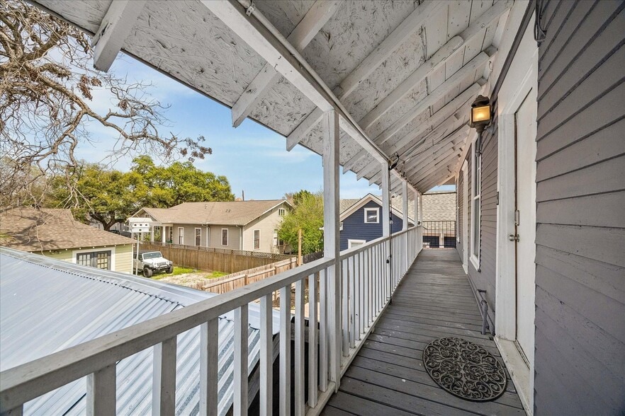 More Photos Of 1812 Kane St, Houston Office Residential For Sale