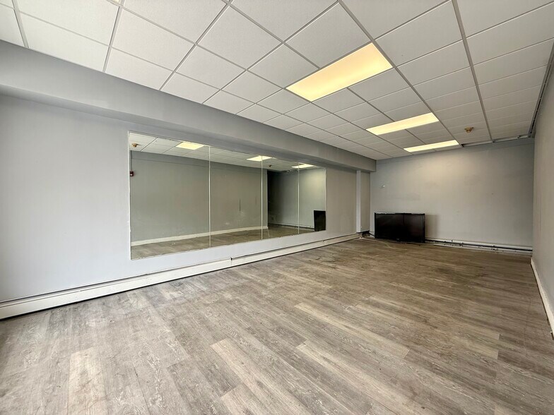 More Photos Of 86 Water St, Torrington Apartments For Lease