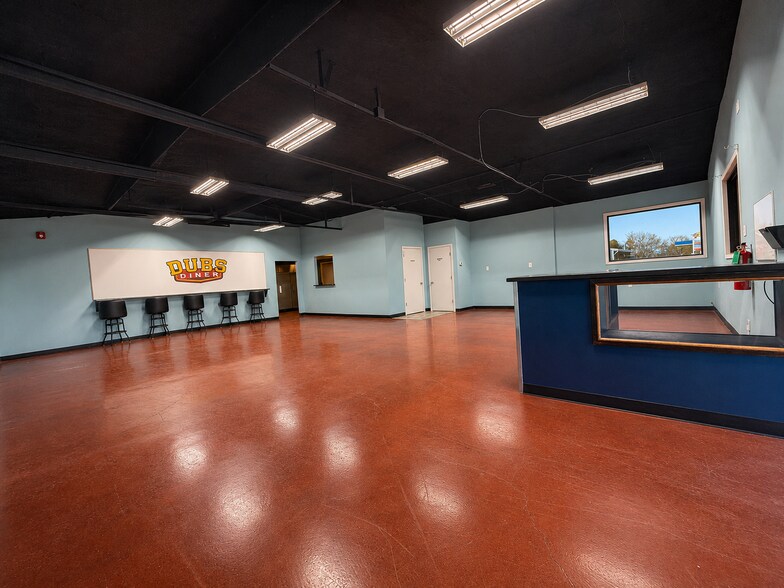 More Photos Of 16657 US Highway 70, Springer Restaurant For Lease