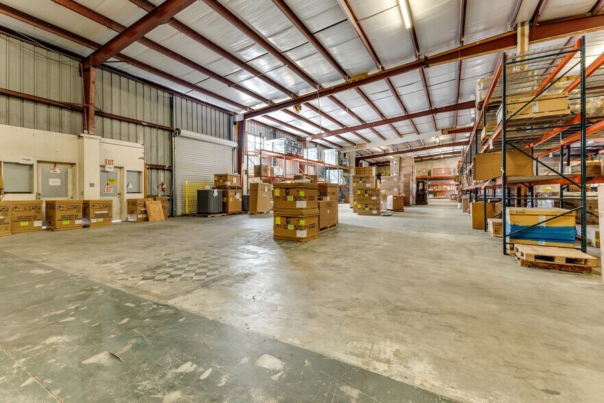 More Photos Of 18230 Paulson Dr, Port Charlotte Warehouse For Sale