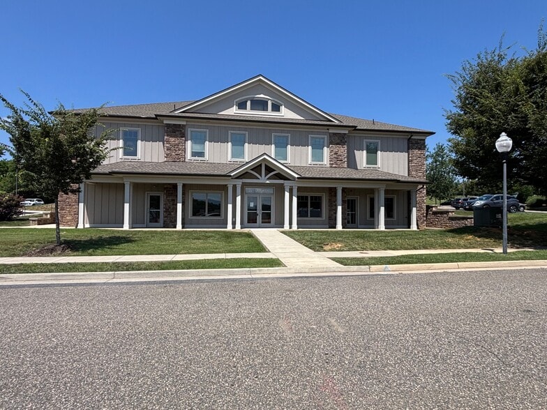 Primary Photo Of 221 Osage Ln, Waynesboro Medical For Lease
