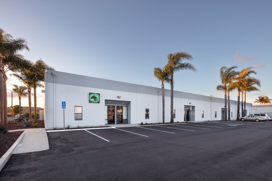 More Photos Of 230 Roymar Rd, Oceanside Unknown For Lease