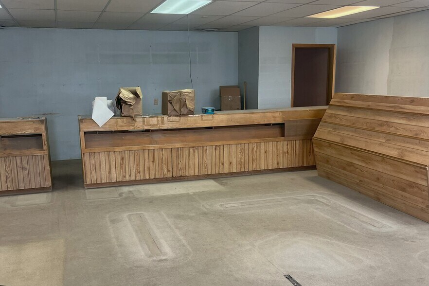 More Photos Of 108 S Lane Ave, East Helena General Retail For Sale