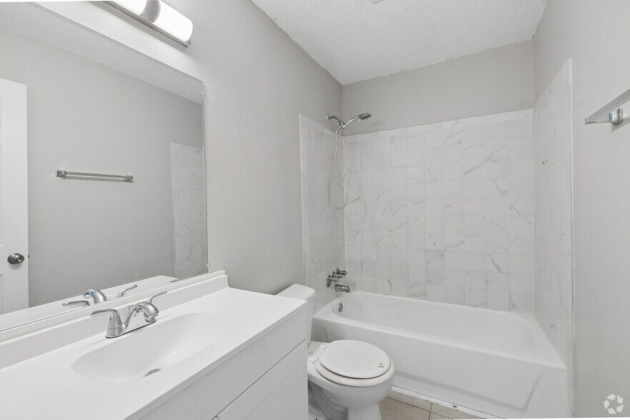 More Photos Of 6601 Old Shell Rd, Mobile Apartments For Sale