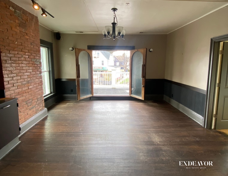 More Photos Of 680 Monroe Ave, Rochester Freestanding For Sale