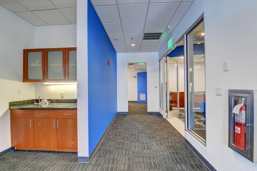 More Photos Of 1095 Broken Sound Pky, Boca Raton Office For Lease