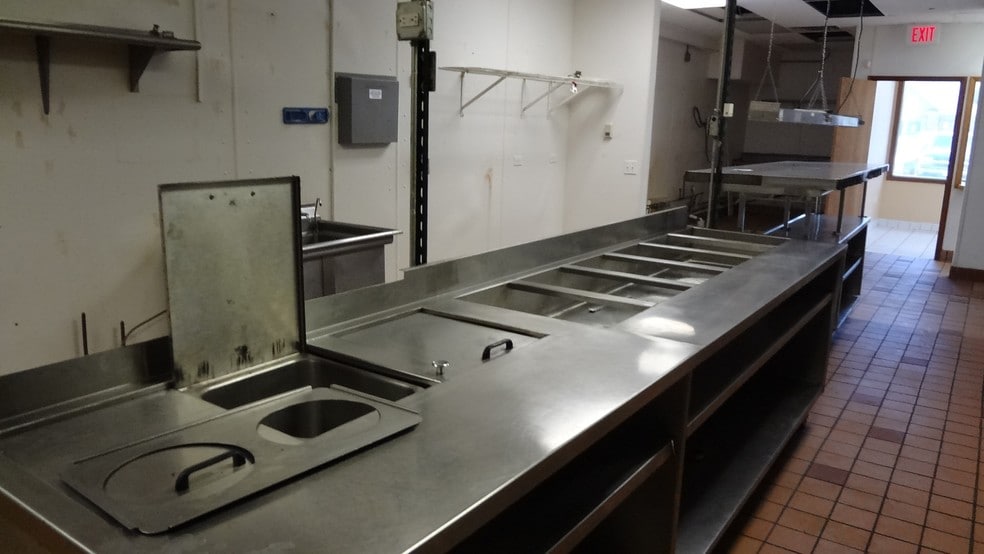More Photos Of 10211 W Lincoln Hwy, Frankfort Restaurant For Lease