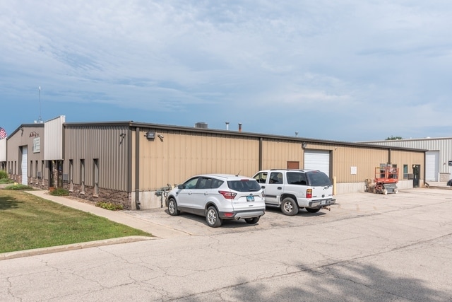 More Photos Of 1253 Cobblestone Way, Woodstock Warehouse For Sale