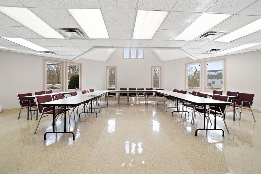 More Photos Of 12 Washington St, Plainville Medical For Lease