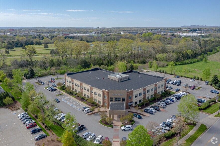 More Photos Of 1370 Gateway Blvd, Murfreesboro Medical For Lease
