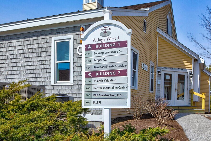 More Photos Of 25 Country Club Rd, Gilford Medical For Sale