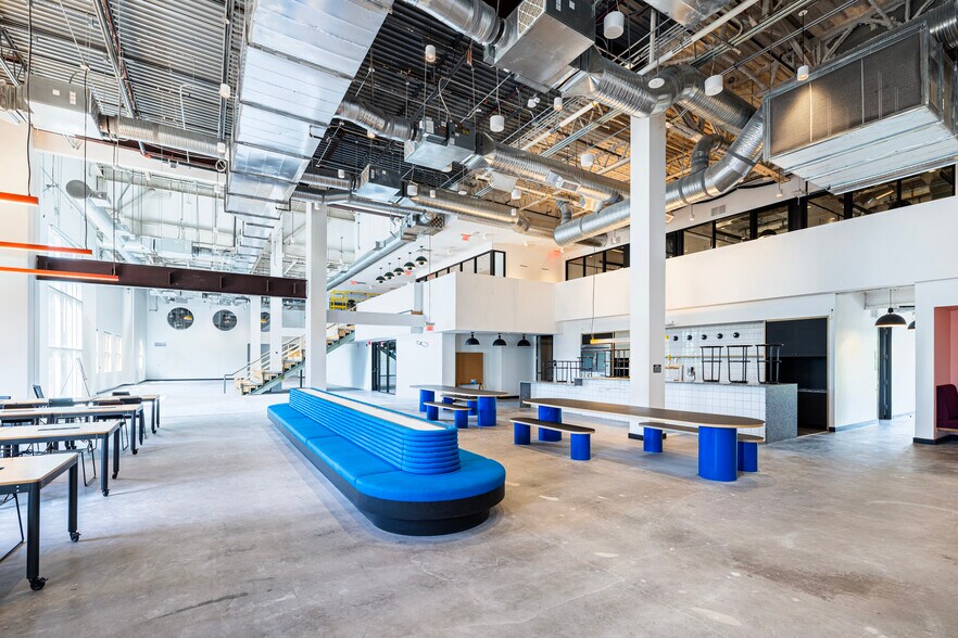 More Photos Of 7300 Lone Star Dr, Plano Storefront Retail Office For Lease