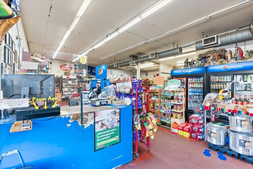 More Photos Of 10448 CA-99, Live Oak Supermarket For Sale
