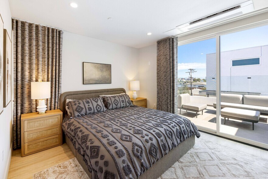 More Photos Of 113-153 W Plymouth St, Inglewood Apartments For Sale