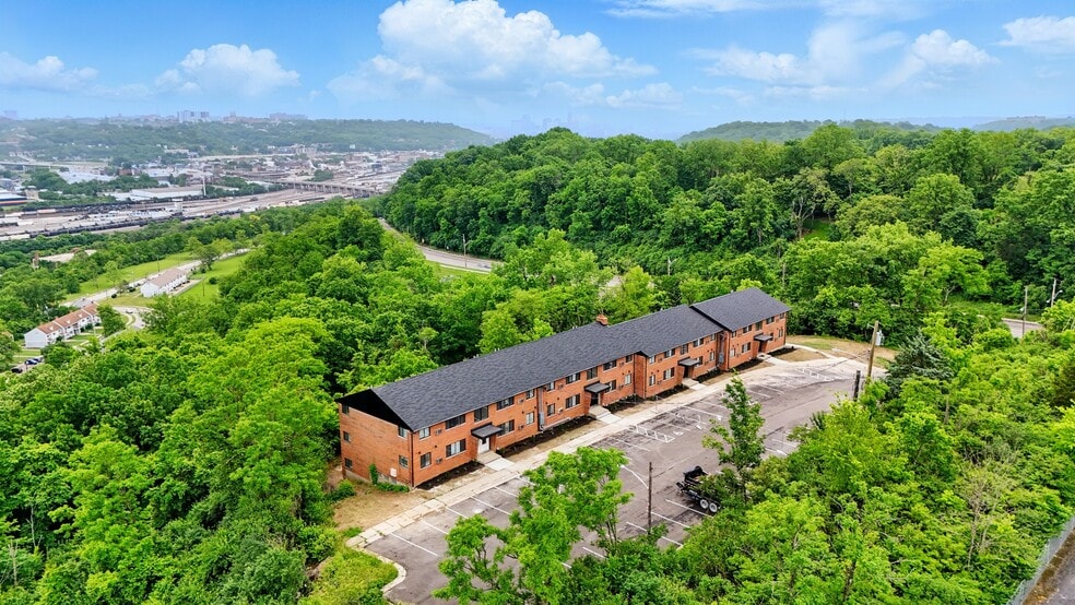 More Photos Of 1962-1970 Westwood Northern Blvd, Cincinnati Apartments For Sale