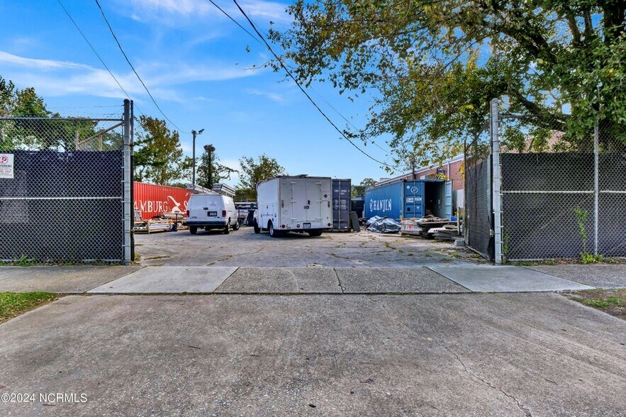 More Photos Of 1120 Princess St, Wilmington Storefront For Sale