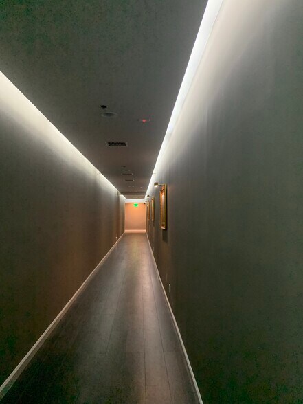 More Photos Of 417 E Huntington Dr, Monrovia Research And Development For Lease