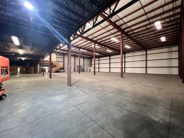 More Photos Of 450 E 2200 S, Salt Lake City Warehouse For Lease