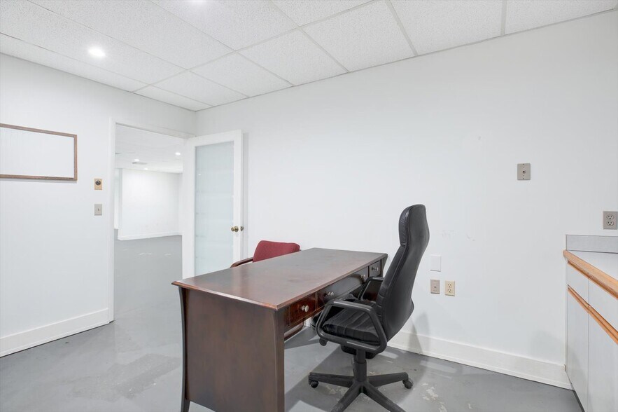 More Photos Of 12425 N Florida Ave, Tampa Medical For Lease